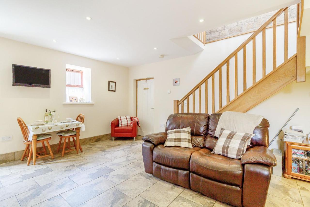 Jenny'S Cottage Diggle Extérieur photo